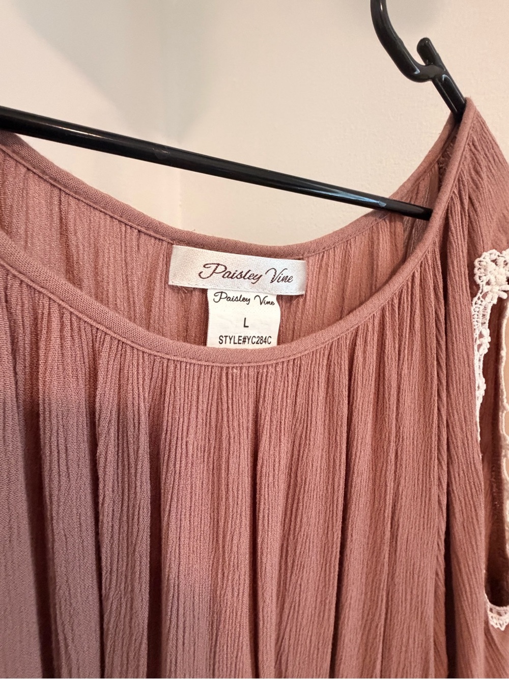 Paisley Vine Mauve Cold-Shoulder Tunic with Lace Accent